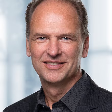 Portraitfoto von Frank Machwitz, Vertriebsleitung Franchise DACH bei hyperspace